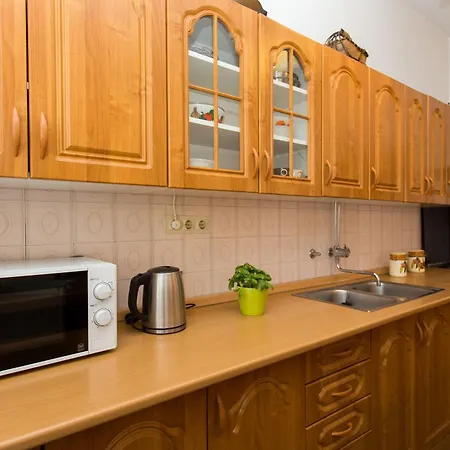 Apartment Strandnahe Jure Mit Grosser Terrasse *